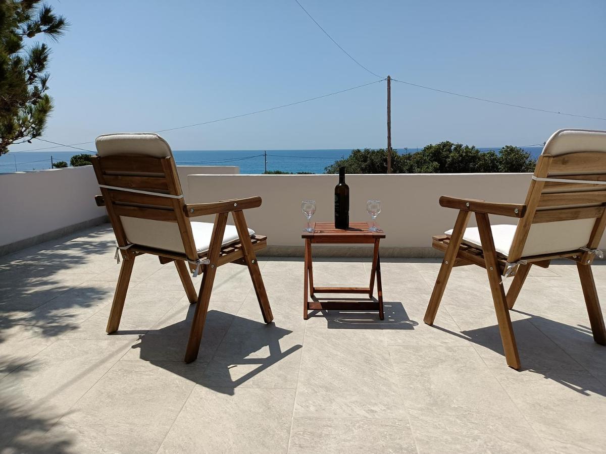 Villa Sea View Pine House à Makrýgialos Extérieur photo